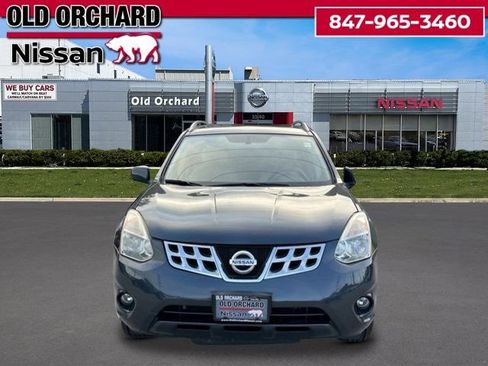 Used 2013 Nissan Rogue SL AWD/4WD image 2