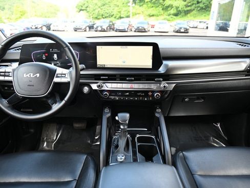 Used 2025 Kia Telluride S FWD image 14