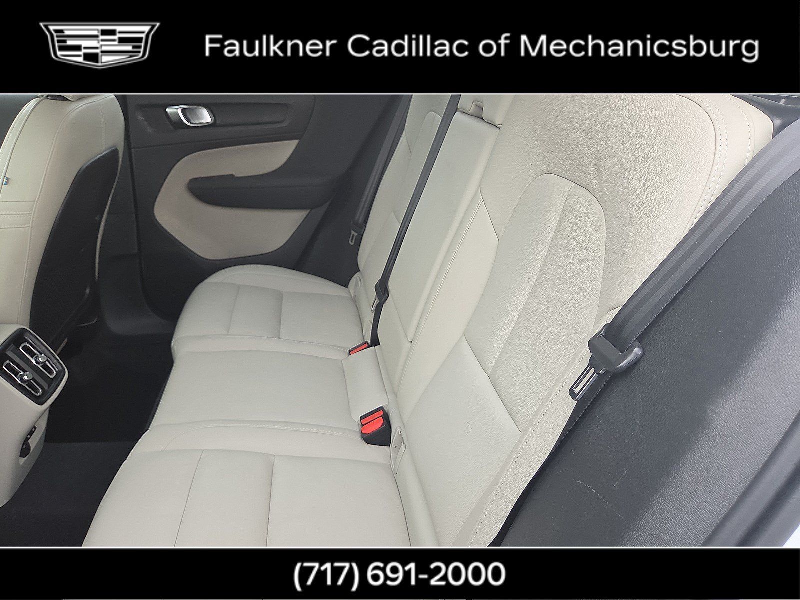 Used 2024 Volvo XC40 B5 Plus w/ Protection Package Premier AWD/4WD image 9