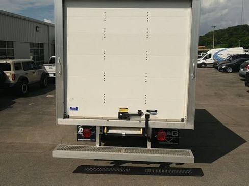 New 2026 Ford F550 4x4 Regular Cab Super Duty image 7