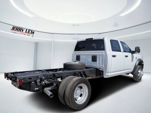 New 2026 RAM 5500 Tradesman w/ Chrome Appearance Group AWD/4WD image 3