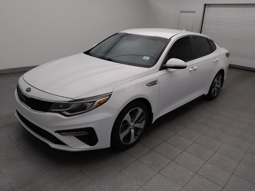 Used 2020 Kia Optima S FWD image 2