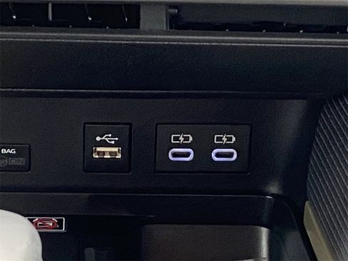 Certified 2025 Toyota Camry SE image 30