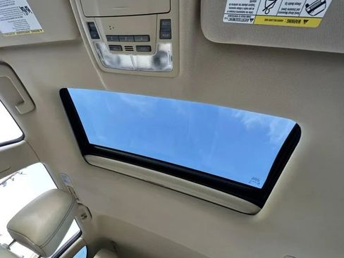 Used 2016 Toyota Highlander XLE image 27