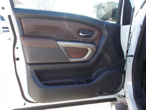 Used 2023 Nissan Titan Platinum Reserve w/ Moonroof Package image 16