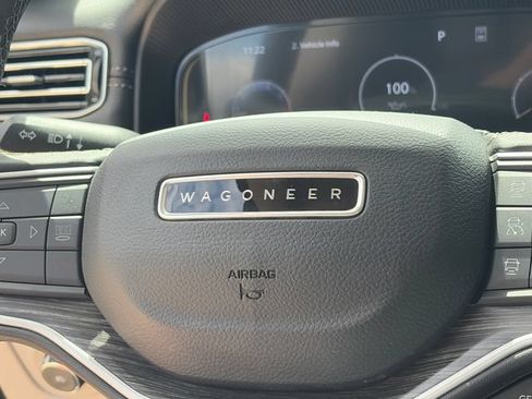 Certified 2023 Jeep Wagoneer Series III w/ Convenience Group I AWD/4WD image 25