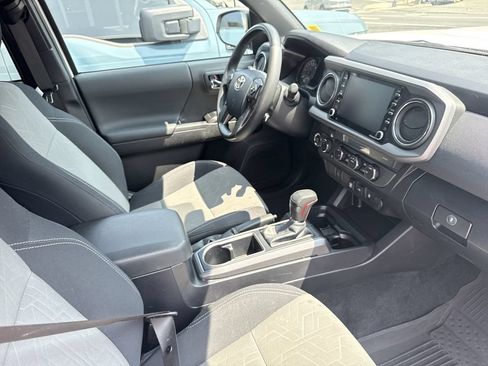 Used 2023 Toyota Tacoma TRD Sport AWD/4WD image 37