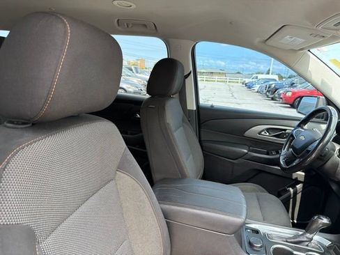 Used 2019 Chevrolet Traverse LT AWD/4WD image 23