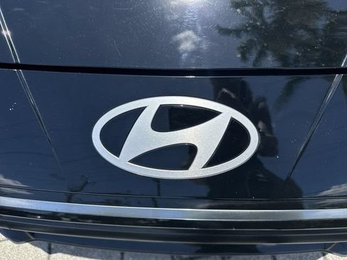 Used 2025 Hyundai Elantra SEL FWD image 10