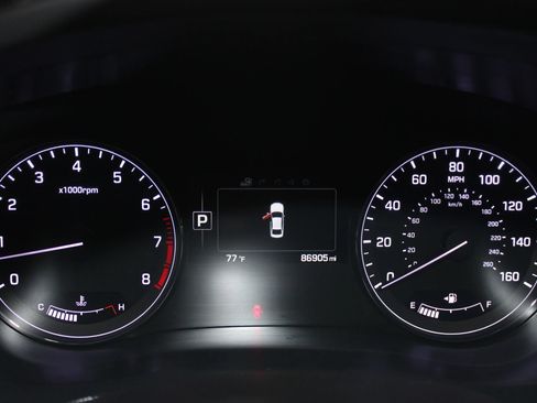 Used 2016 Hyundai Genesis 3.8 RWD image 12