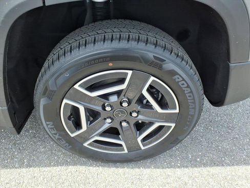 New 2026 Jeep Cherokee Limited image 8