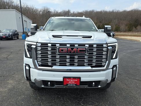 Used 2025 GMC Sierra 2500 Denali w/ Denali Reserve Package image 3