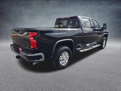 Used 2024 Chevrolet Silverado 2500 LTZ w/ LTZ Convenience Package AWD/4WD image 3