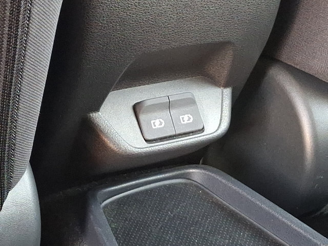 Used 2025 Nissan Leaf S FWD image 21