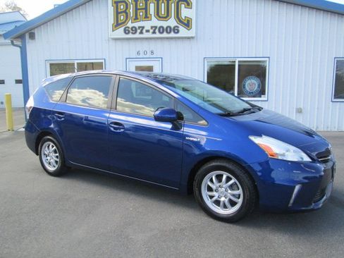 Used 2012 Toyota Prius V Two FWD image 1