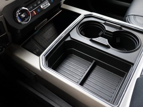 Certified 2022 Ford F250 Lariat w/ Lariat Ultimate Package image 12