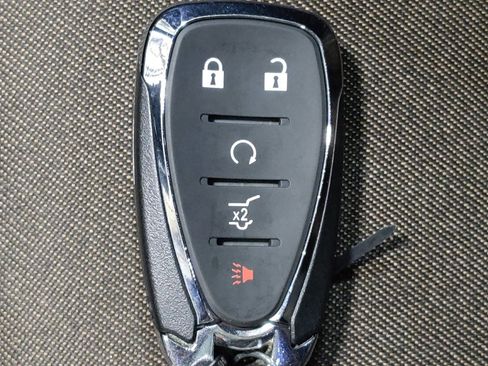 Used 2019 Chevrolet Equinox LT image 32