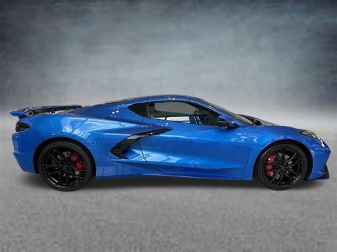 Used 2025 Chevrolet Corvette Stingray Premium Cpe w/ Z51 Performance Package image 4