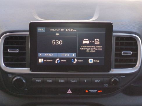 New 2026 Hyundai Venue SE image 18