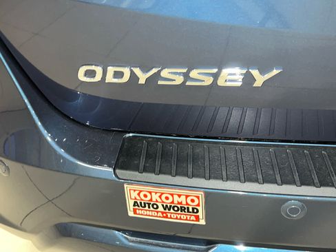 Certified 2026 Honda Odyssey Elite image 12