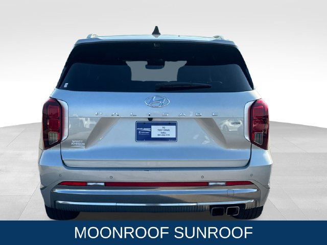 Used 2024 Hyundai Palisade Calligraphy AWD/4WD image 3
