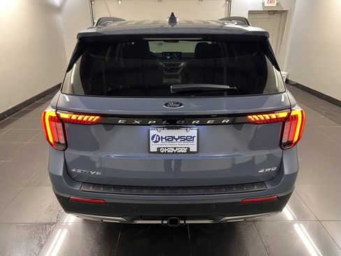New 2026 Ford Explorer Active w/ Active Comfort Package image 6