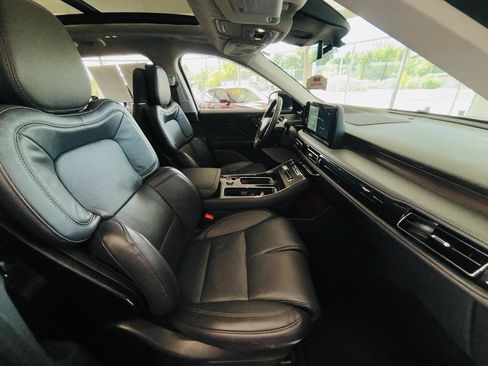 Used 2026 Lincoln Aviator Reserve AWD/4WD image 43