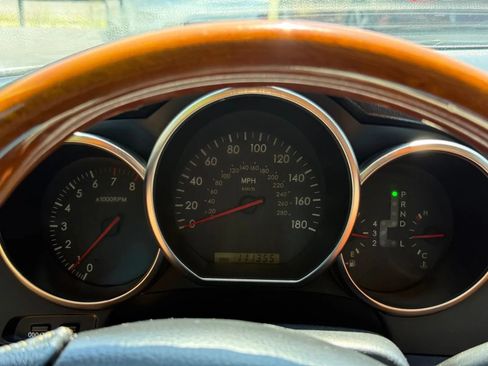 Used 2004 Lexus SC 430 Convertible w/ Preferred Accessory Pkg RWD image 10