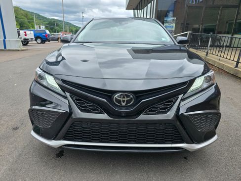 Used 2021 Toyota Camry XSE w/ Navigation Package FWD image 2