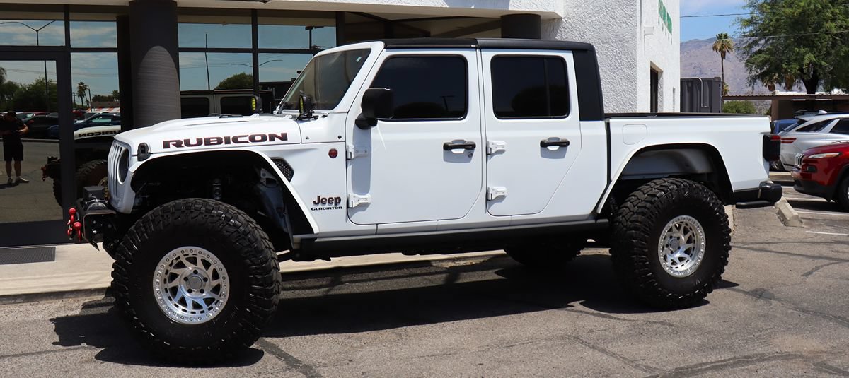 Used 2021 Jeep Gladiator Rubicon AWD/4WD image 6