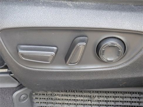 Used 2022 Toyota Sienna XSE image 24