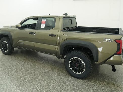 New 2026 Toyota Tacoma TRD Off-Road image 17