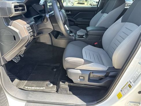 Used 2024 Toyota Tacoma TRD Sport RWD image 17