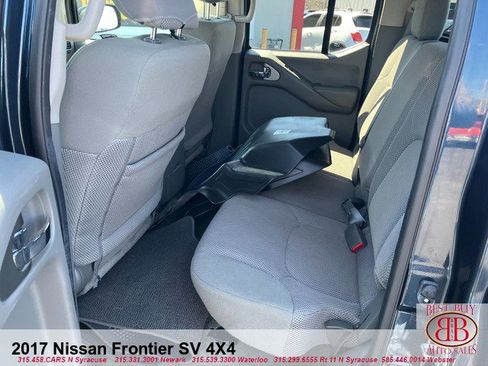 Used 2017 Nissan Frontier SV w/ SV Value Truck Package AWD/4WD image 12