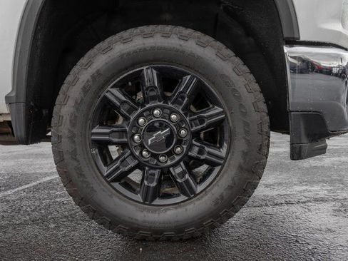 Used 2021 Chevrolet Silverado 2500 LT image 12