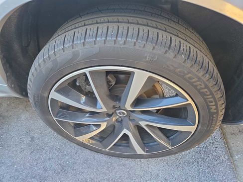 Used 2023 Volvo XC90 B6 Plus w/ Protection Package Premier image 7