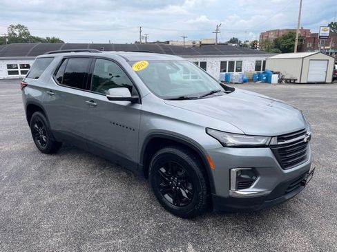 Used 2023 Chevrolet Traverse LS w/ Midnight/Sport Edition FWD image 3
