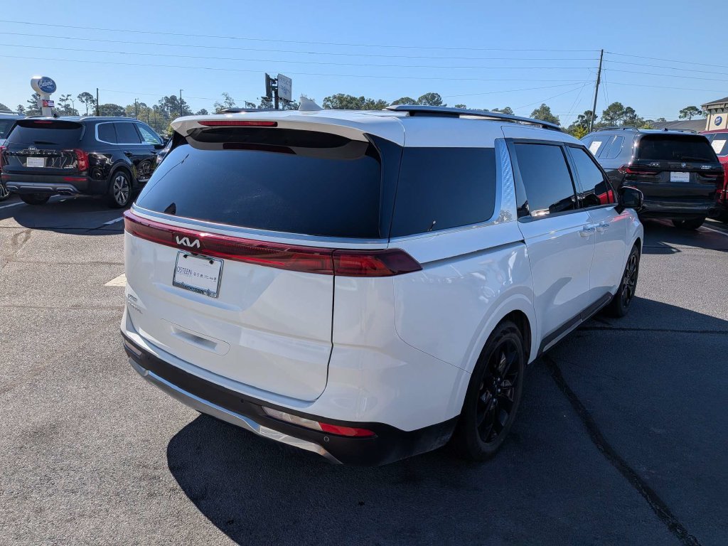 Used 2024 Kia Carnival SX FWD image 5
