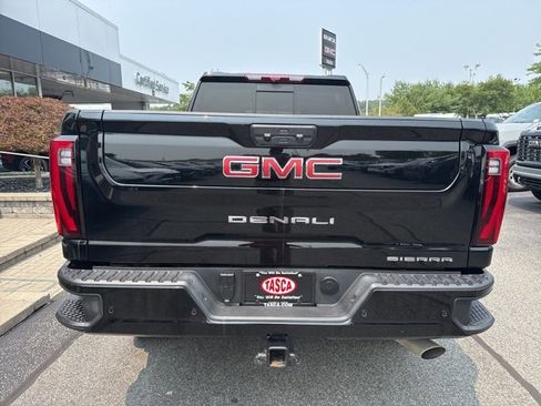 Used 2025 GMC Sierra 2500 Denali w/ Technology Package image 10