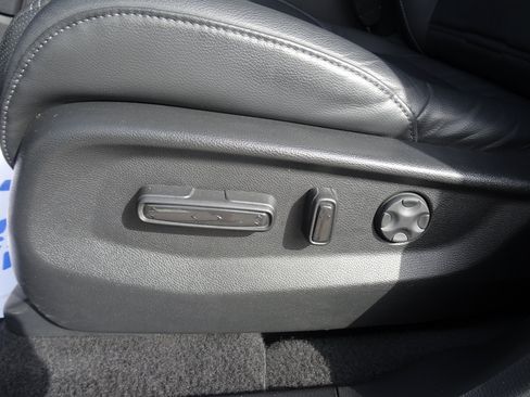 Used 2019 Honda CR-V EX-L image 10
