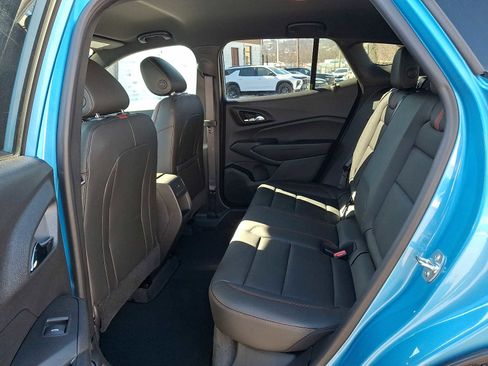 Used 2025 Chevrolet Trax RS w/ Driver Confidence Package image 10