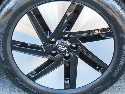 Used 2023 Hyundai Ioniq 6 SE image 11