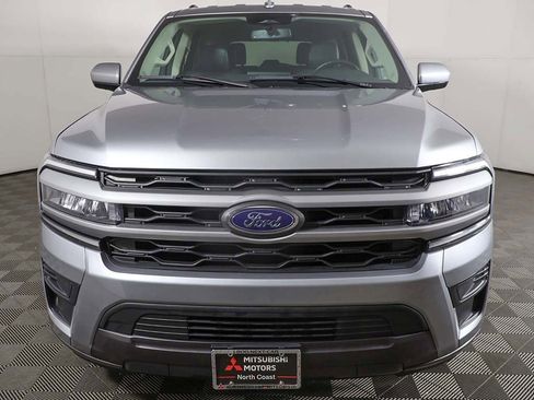 Used 2024 Ford Expedition XLT image 13
