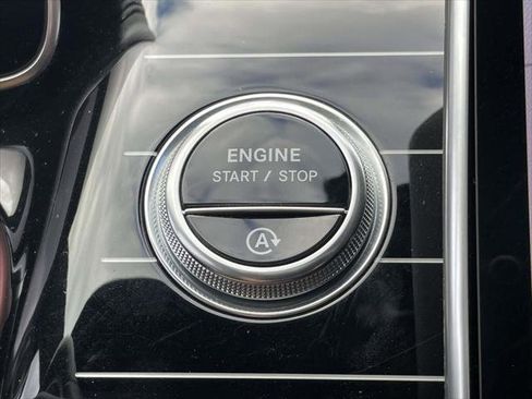 Used 2022 Mercedes-Benz S 500 4MATIC w/ AMG Line Package image 28