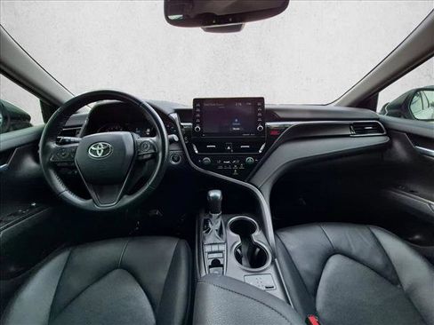 Used 2021 Toyota Camry XSE FWD image 18