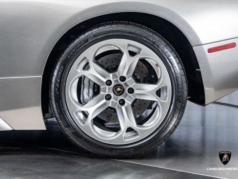 Used 2006 Lamborghini Murcielago Roadster AWD/4WD image 20