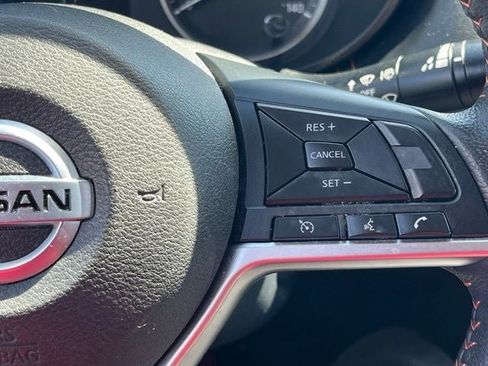 Used 2021 Nissan Versa SR FWD image 18