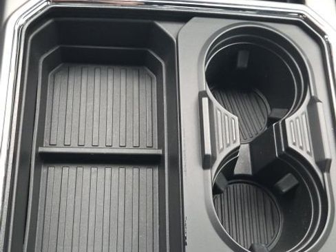 Used 2022 Ford F250 Lariat w/ Chrome Package image 37