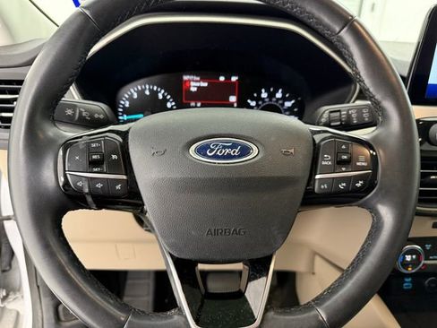 Used 2021 Ford Escape SEL image 12