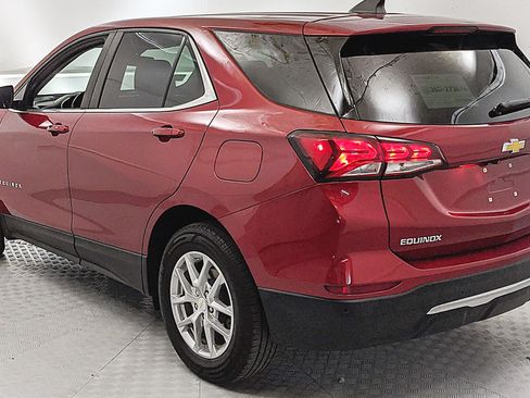 Used 2024 Chevrolet Equinox LT AWD/4WD image 4